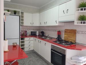 Kuchyň nebo kuchyňský kout v ubytování Piso Plaza Costa del Sol