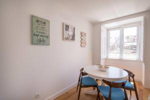 Dining area sa apartment