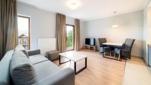 Posedenie v ubytovaní Apartamenty Sun & Snow Resort Karkonosze