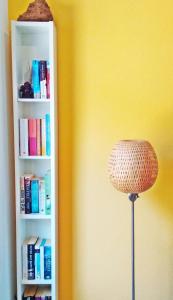 The library in the holiday home