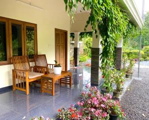 Flower Valley Plantation Homestay外面的花园