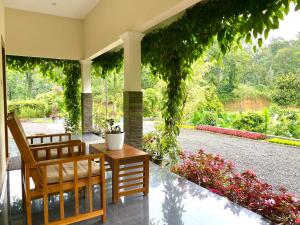 Flower Valley Plantation Homestay外面的花园