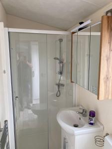 Phòng tắm tại RBR 722 - Beach Resort Kamperland