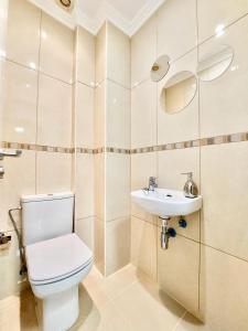 Kúpeľňa v ubytovaní Aromas Suites Apartments