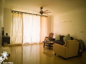 Sancoale的住宿－Cocó Villa - 3 BHK Private Sea View Villa with Garden，相簿中的一張相片