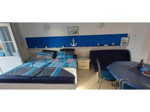 Postel nebo postele na pokoji v ubytování Blue Sea Vir Apartments