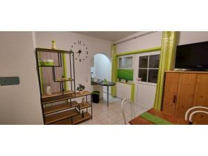 Kuchyň nebo kuchyňský kout v ubytování Blue Sea Vir Apartments