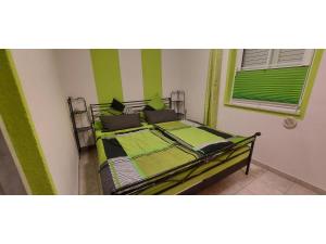 Postel nebo postele na pokoji v ubytování Blue Sea Vir Apartments