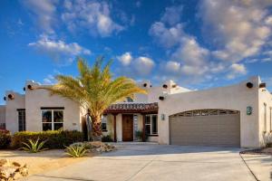 Gallery image of A Beautiful Desert Escape with Everything You Need in Palm Springs