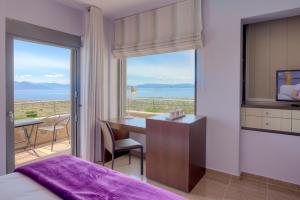 Gallery image of Marini Luxury Apartments and Suites in Egina