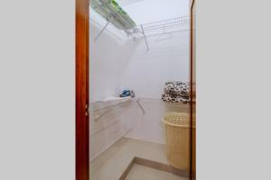 Koupelna v ubytování Hermoso apartamento, 3 Habitaciones espaciosas, 2 Aires acondicionados