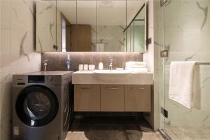 Ванна кімната в Cresasia Residence