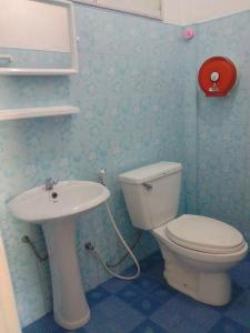 Koupelna v ubytování Thanathorn Guesthouse