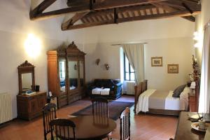 Posezení v ubytování ABBAZIA SS. QUIRICO E GIULITTA