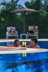 Bazén v ubytování Afandou Bay Resort Suites nebo v jeho okolí
