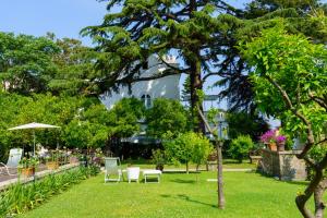 Vonkajšia záhrada v ubytovaní Villa Manning Relais