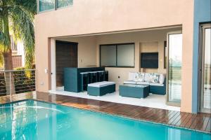 Schimper View Boutique Guest House内部或周边的泳池