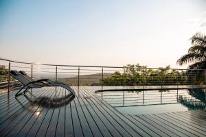 Schimper View Boutique Guest House内部或周边的泳池