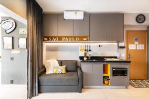 Kuhinja ili čajna kuhinja u objektu Homelike Faria Lima by Okaeri Home Vista Incrível, Piscina e Estacionamento em Pinheiros