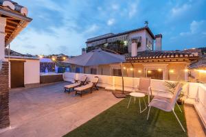 Gallery image of Granaxperience Apartamentos La Maleta in Granada