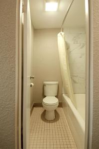 Billede fra billedgalleriet på Town and Country INN i Rogers