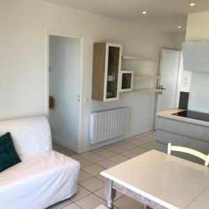 Kuhinja oz. manjša kuhinja v nastanitvi COTTAGE 6 pers vue sur mer piscine