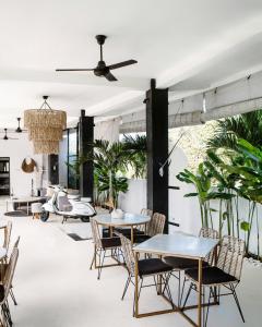 Restaurace v ubytování White Palm Hotel Uluwatu Bali