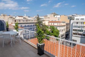 Balkón alebo terasa v ubytovaní ERMOU STREET APARTMENTs