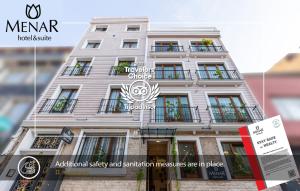 MENAR HOTEL&SUITES -Old City Sultanahmet في إسطنبول: مبنى عليه لافته