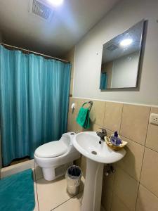 Habitación cómoda y céntrica tesisinde bir banyo