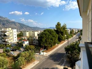 A general mountain view or a mountain view taken from Az apartmant