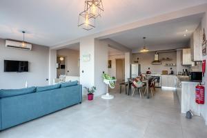 Kuchyň nebo kuchyňský kout v ubytování Villa Vasiliki