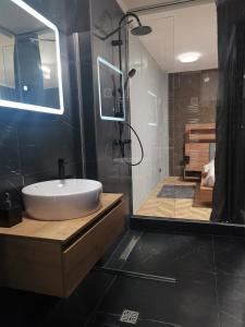 Ένα μπάνιο στο City-centar