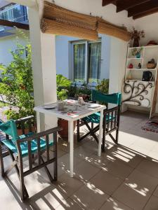 Balkón nebo terasa v ubytování Titanes Pinamar + 34 fotografií