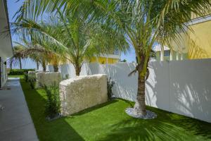 Casey Key Resorts - Beachfront外面的花园