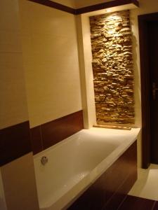 Et badeværelse på Apartament Hiszpański