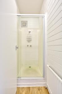 Ένα μπάνιο στο Snow Ski Apartments 12