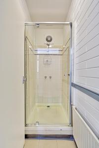 Ένα μπάνιο στο Snow Ski Apartments 18