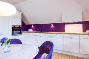 Köök või kööginurk majutusasutuses Gem Suites Holiday Apartments