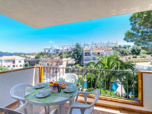 Balkón alebo terasa v ubytovaní Apartment Els Jardins III by Interhome