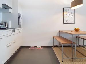 Kuchyň nebo kuchyňský kout v ubytování Apartment Lantau by Interhome