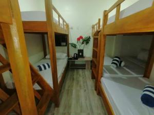 Postel nebo postele na pokoji v ubytování Acapulco Resort