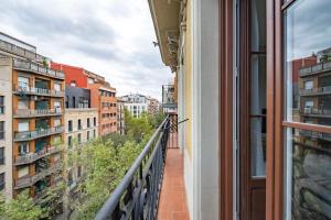 A balcony or terrace at Aspasios Garden Apartments