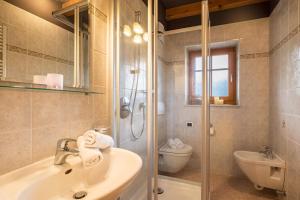 Kúpeľňa v ubytovaní Oberplunerhof - Fewo Bruneck