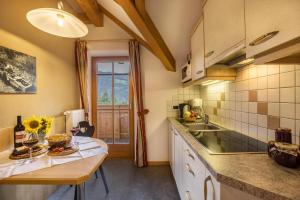 Kuchyňa alebo kuchynka v ubytovaní Oberplunerhof - Fewo Bruneck