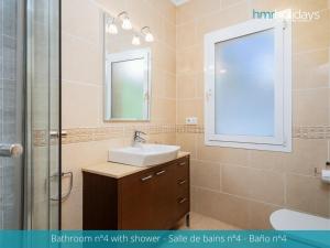 Kúpeľňa v ubytovaní Villa Zacorri - HMR Holidays Moraira
