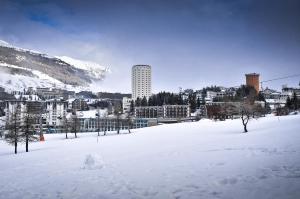Sci e montagna vera during the winter