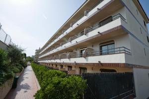Gallery image of Apartamentos Guitart in Lloret de Mar