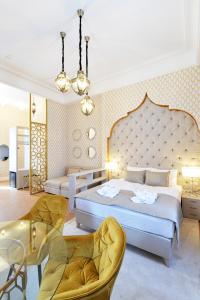 Posedenie v ubytovaní 1552 Boutique Hotel