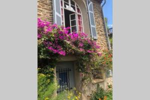 Gallery image of Magnifique maison de village clim vue mer 6 pers in Bormes-les-Mimosas